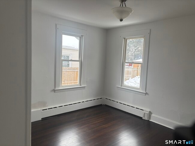 Building Photo - 73 Pixlee Pl