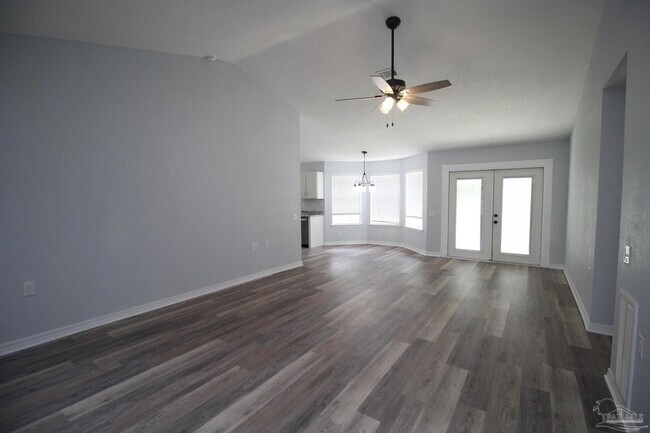 Foto del edificio - 8508 Indian Oaks Pl
