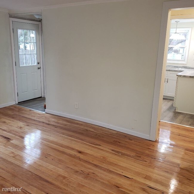 Foto del edificio - 3 br, 1 bath House - 1016 Berkshire Ave