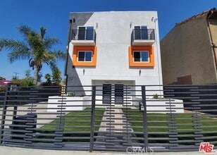 Building Photo - 2335 Crenshaw Blvd