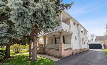 Building Photo - 9609 Sladden Ave