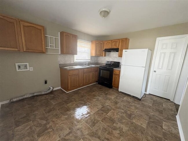 Foto del edificio - 3 Bed/1.5 Bath Single-Level Home - Reynolda Rd Area!