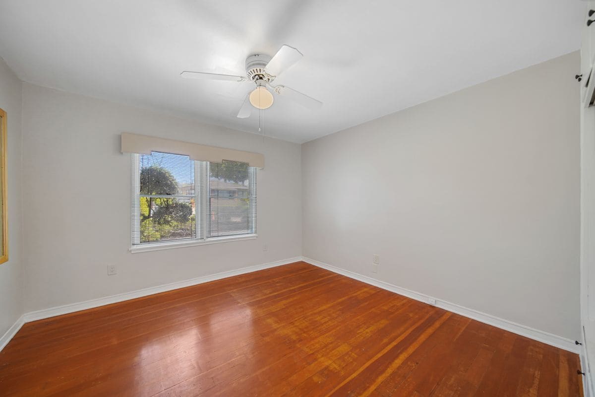 Building Photo - 544 N 7th St