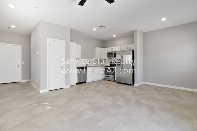 Foto del edificio - 8283 N 22nd Dr