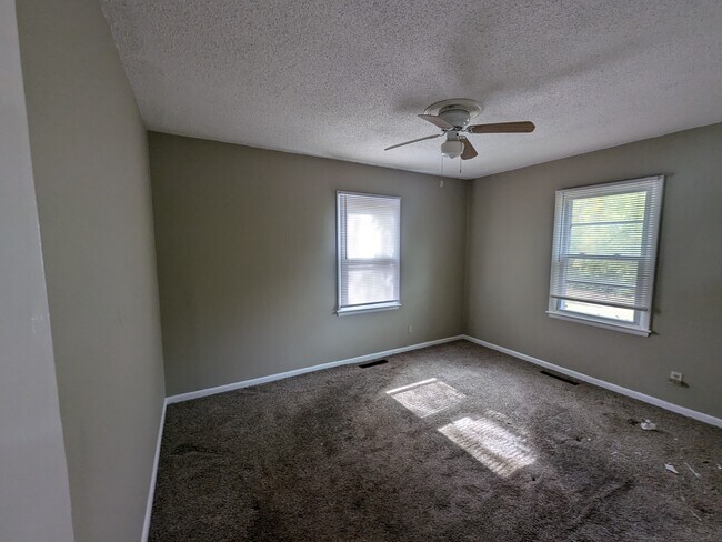 Foto del edificio - 630 NE 90th St