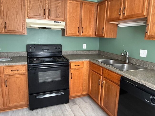 Building Photo - 4705 Fargo Ct