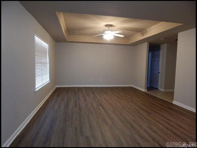 Building Photo - 521 Wisteria Dr