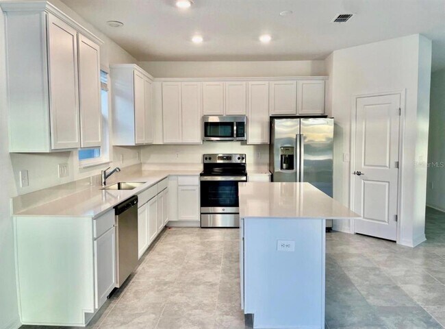 Building Photo - 2186 Merry Bell Dr