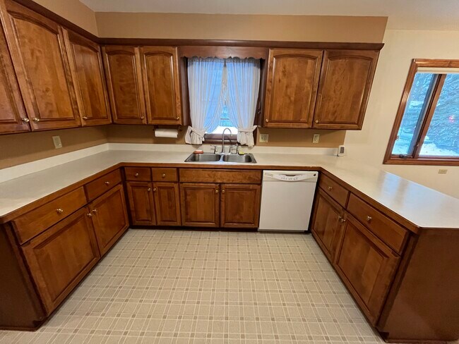 Foto del edificio - 350 W Mae Rose Ave