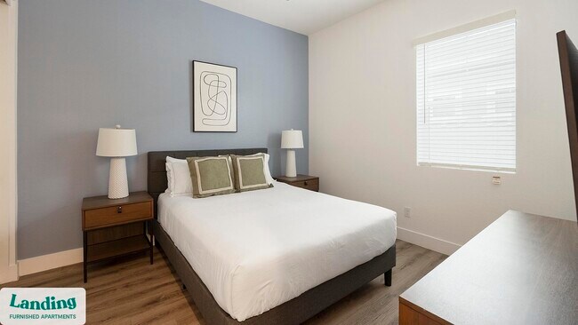 Foto del edificio - 8200 W Encanto Blvd