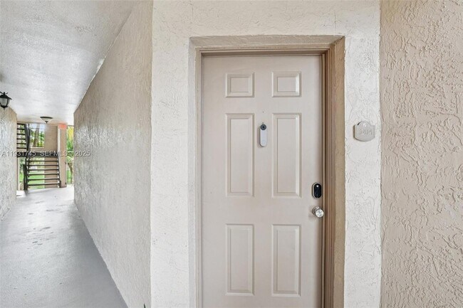 Foto del edificio - 2926 S University Dr