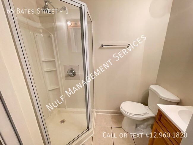 Building Photo - 2 Bed, 2 Bath unit in Oakland