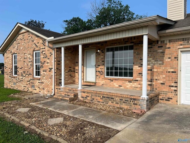 Building Photo - 16767 Glaze Rd