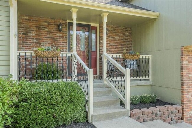 Building Photo - GORGEOUS Home in the Liberty School District-Available in JUNE!!