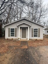 Building Photo - 2812 25th St