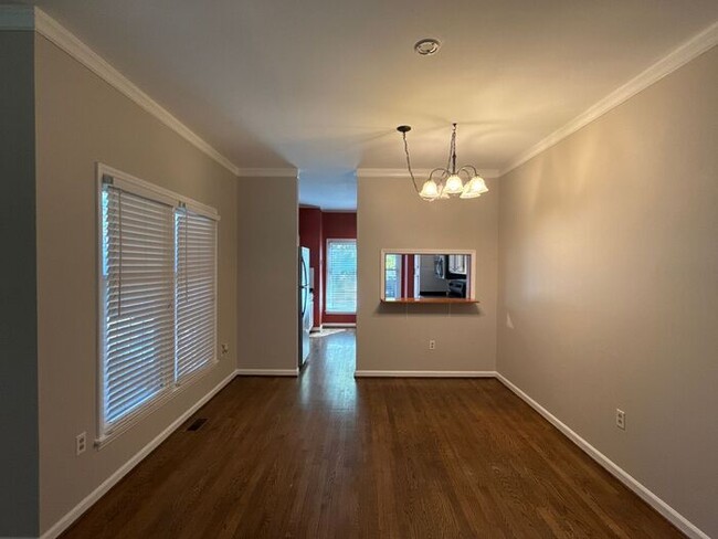 Foto del edificio - Beautiful townhome in Uptown Charlotte