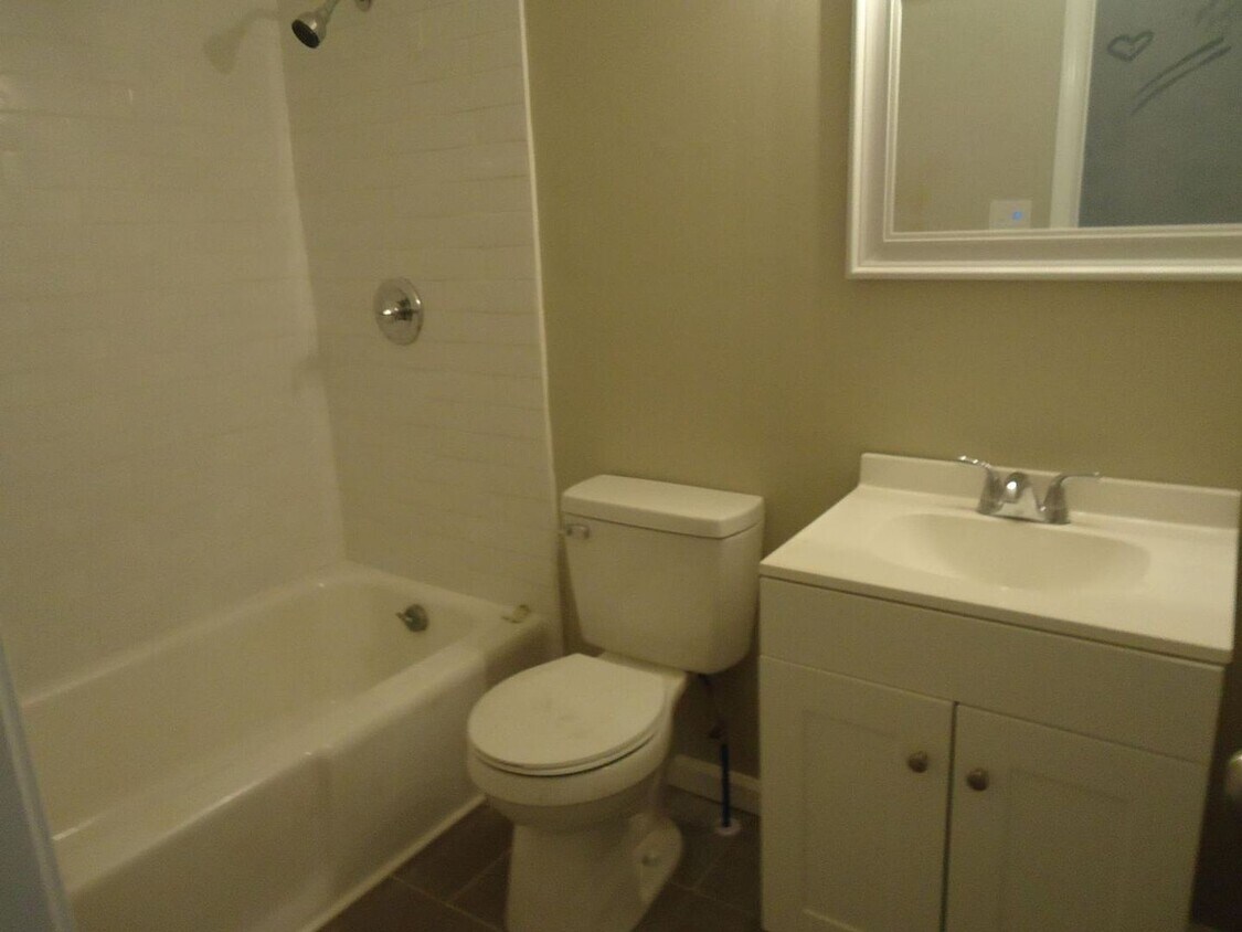 Foto principal - 1127 Laurel St