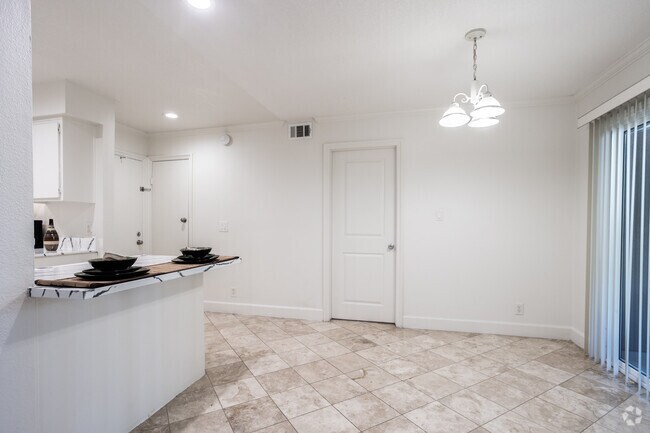 Plan A - Comedor - Amberwood Apartments