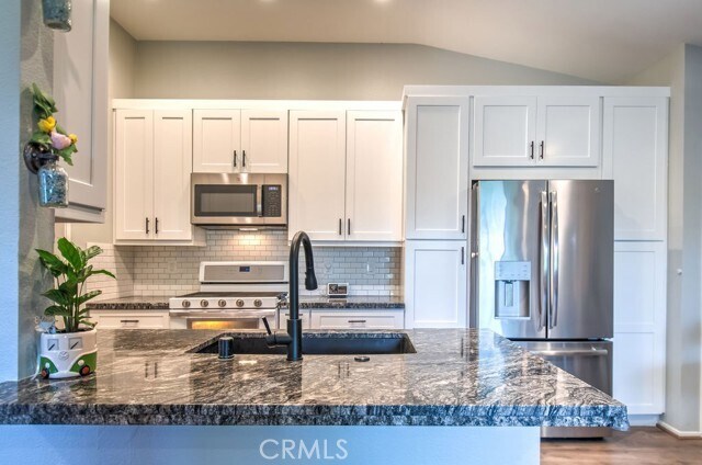 Building Photo - 319 Chaumont Cir