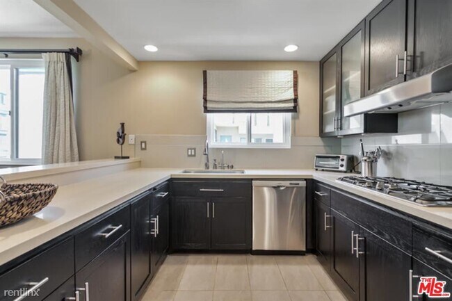 Building Photo - 2 br, 2 bath Condo - 432 S Hamel Rd Apt 202