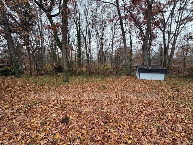 Foto del edificio - 5265 Country Club Rd