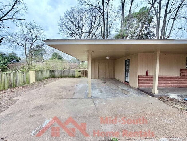 Building Photo - 4349 Newton Dr