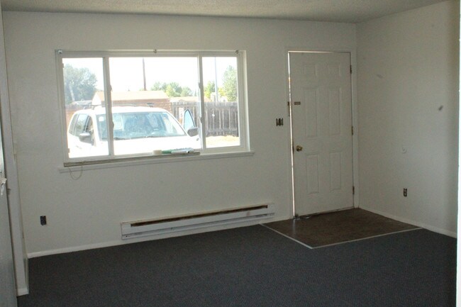 Foto del edificio - 2372 Snowy Range Rd