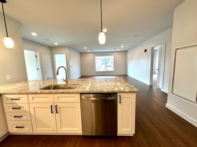 Foto del edificio - 45 E Central St