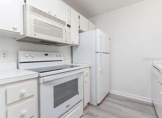 Foto del edificio - 3800 SW 20th Ave