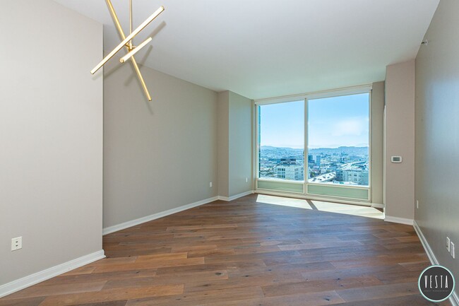 Foto del edificio - ELEGANT CITY 1BD/1BA RETREAT WITH SKYLINE ...
