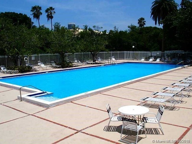 Foto del edificio - PARKVIEW POINT CONDO