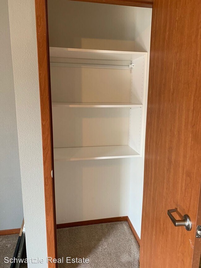 Foto del edificio - 804 Ruud Ln
