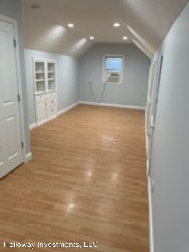 Building Photo - 2 br, 1 bath House - 201 Breckenridge