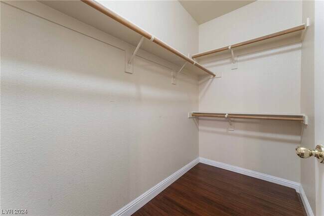 Building Photo - 2108 Calville St