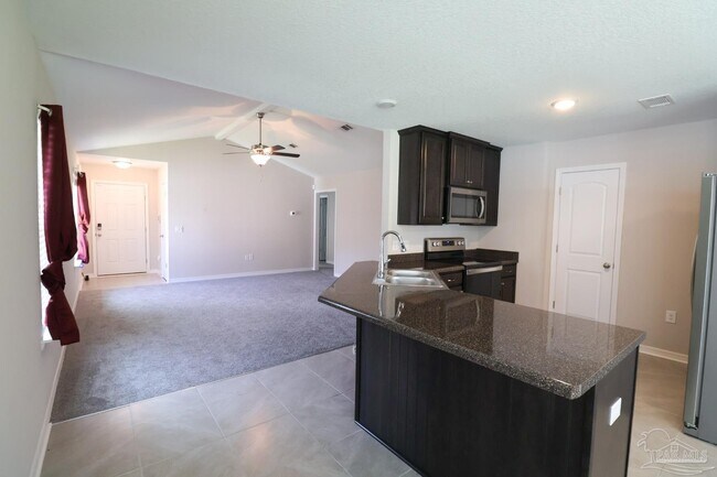 Foto del edificio - 1285 Mills Ave