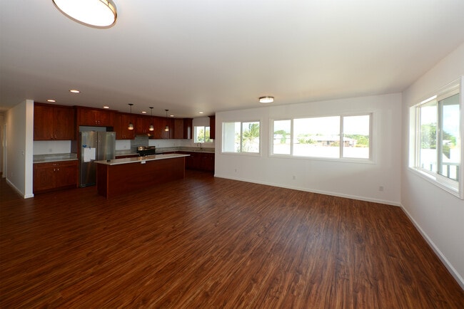 Building Photo - 1182 Palekaiko St