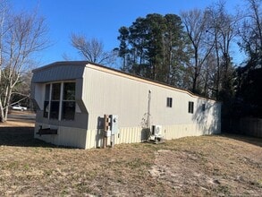 Building Photo - 224 Americus Dr