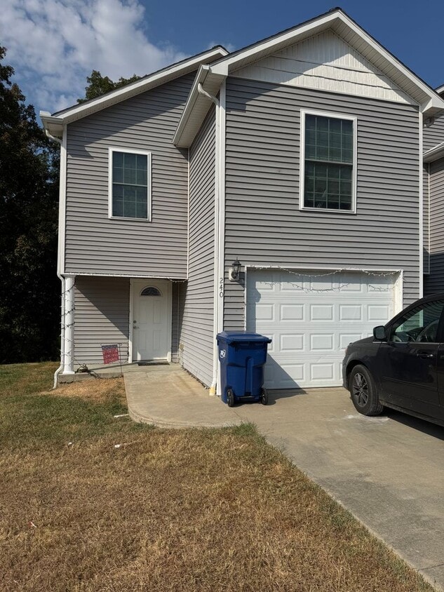 Primary Photo - For Rent Benton Ky