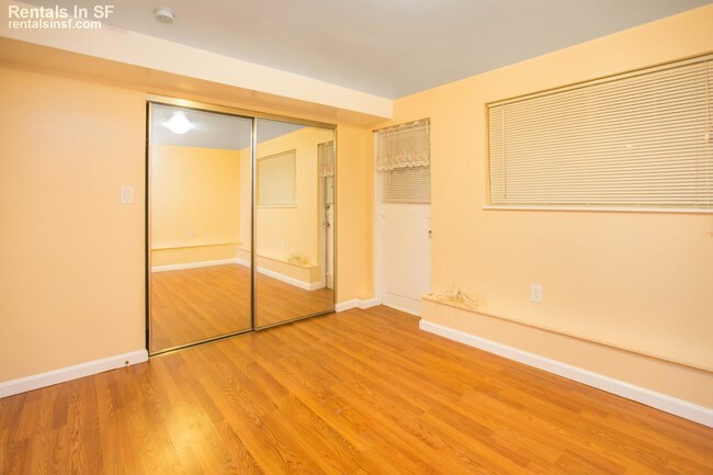 Building Photo - 3340 Taraval St