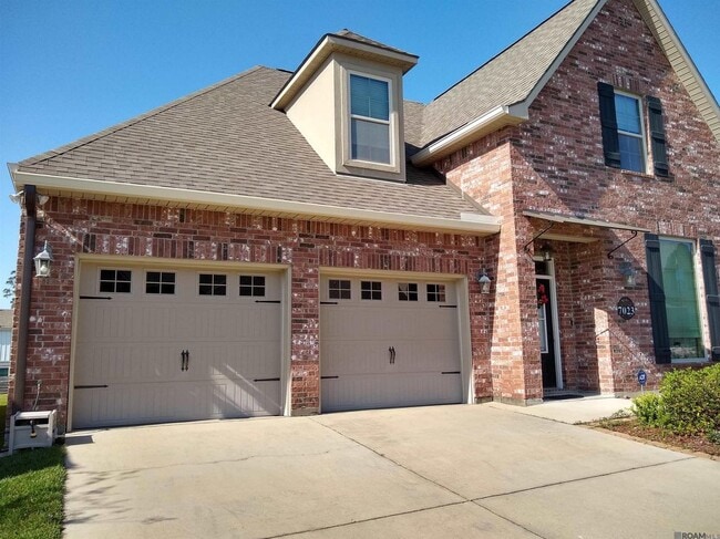 Building Photo - 7023 Myrtle Bluff Dr