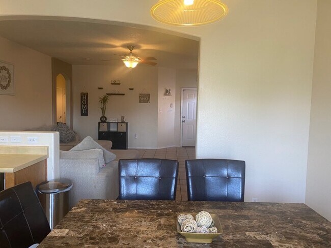 Building Photo - 4411 Mesa Bonita Rd