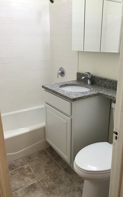 Foto principal - 12 W Elm St