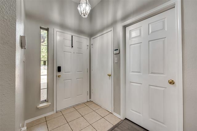 Building Photo - 5100 Button Willow Dr