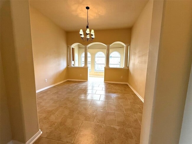 Building Photo - 3221 River Birch Dr