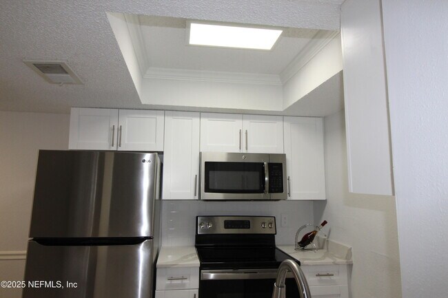 Foto del edificio - 100 Fairway Park Blvd