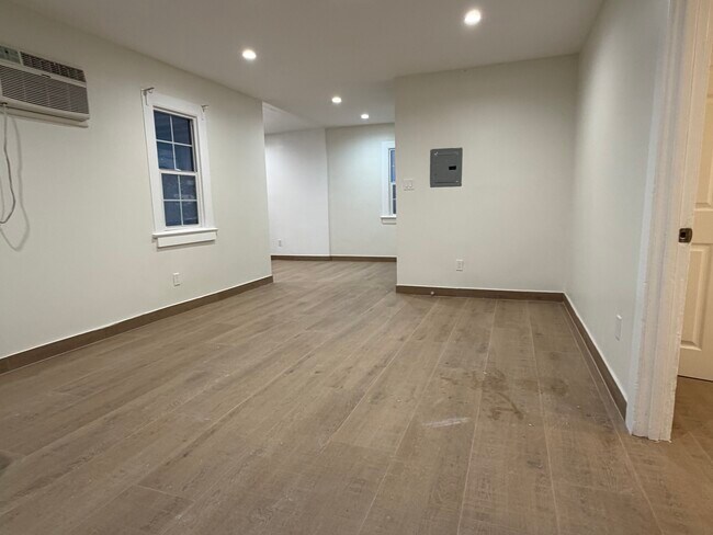 Sala de estar - 14224 Friar St