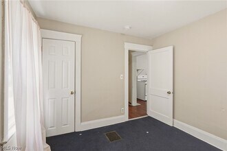 Building Photo - 515 E 143rd St