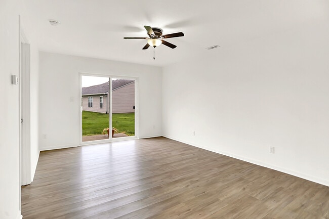 Building Photo - 1921 Acorn Road