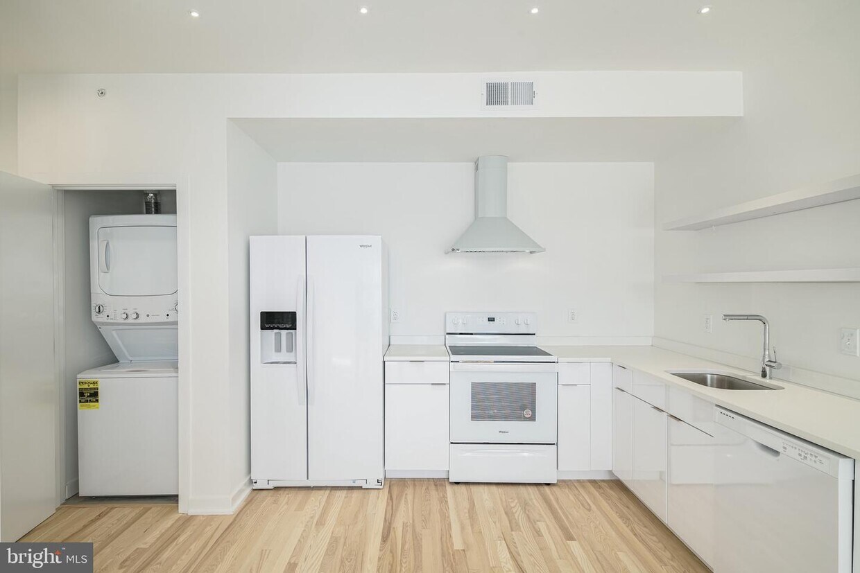 Foto principal - 1842 E Harold St