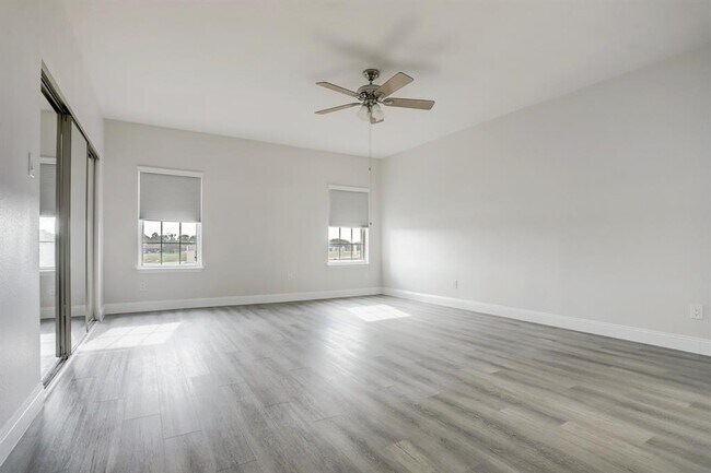 Foto del edificio - 3278 Holly Hall St